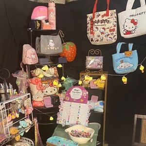 NWT Hello Kitty Sanrio cute girl stuff Roxy‘s surprise Scoop super 14-16 items